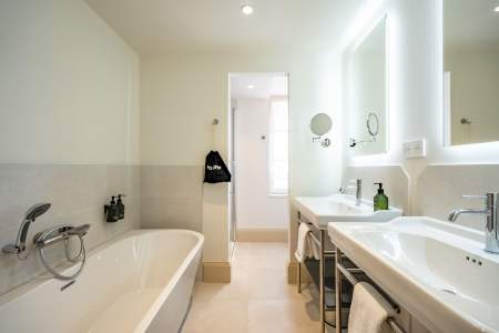 Salle de bain suite Villa Maitia