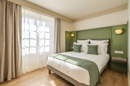 Villa Maïtia · Hôtel 3 étoiles à Ustaritz, Pays Basque 